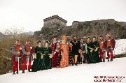 Il gruppo storico sulla strada per il castello